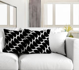 Mandi Geometric Reversible Indoor/Outdoor Square Pillow