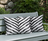 Scaro Zebra Print Indoor/Outdoor Reversible Rectangular Pillow